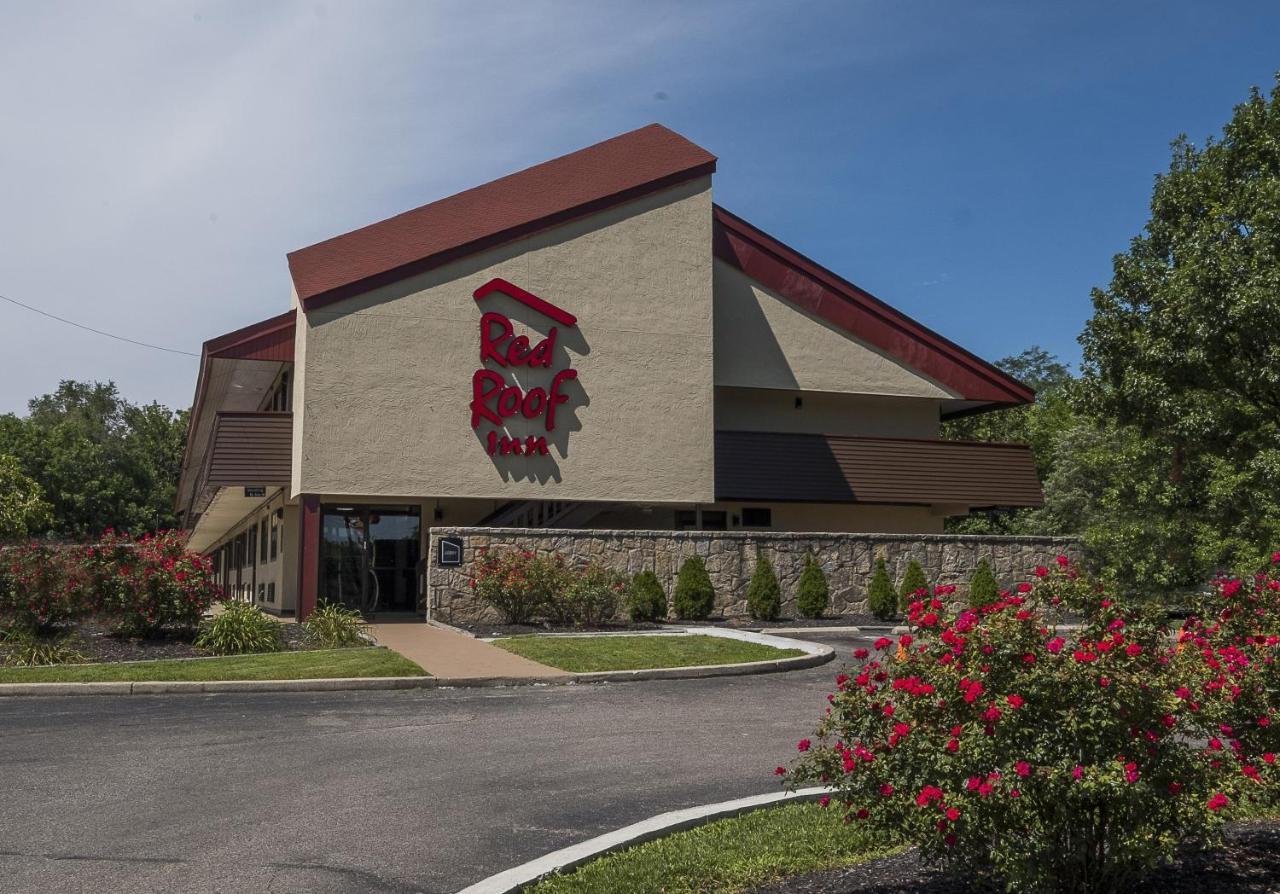 Red Roof Inn Cincinnati East - Beechmont Cherry Grove Exteriör bild
