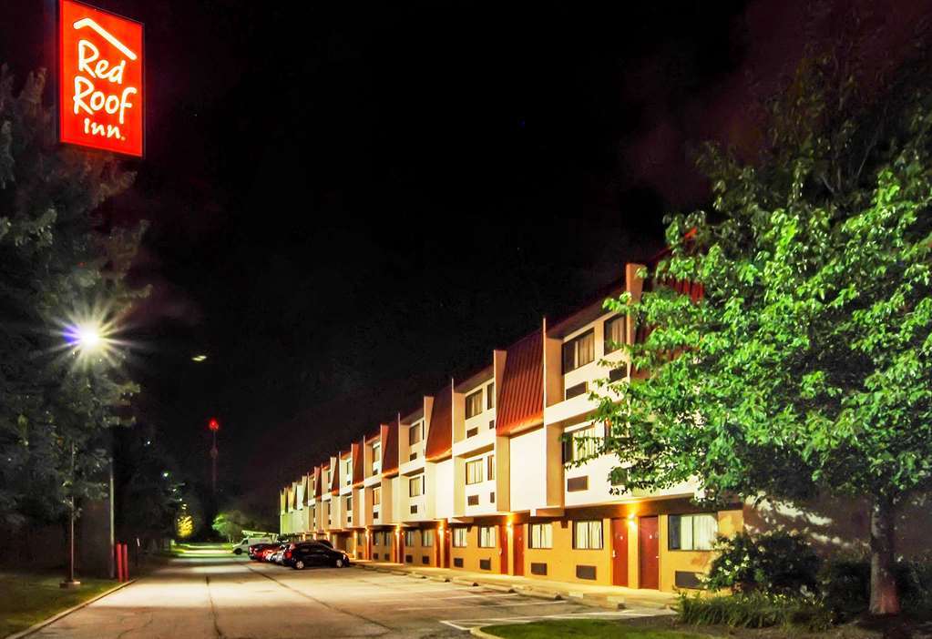 Red Roof Inn Cincinnati East - Beechmont Cherry Grove Exteriör bild